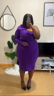 ROBE À MANCHES LONGUES
AVEC BANDAGE UNILATÉRAL (HERVÉ LÉGER)