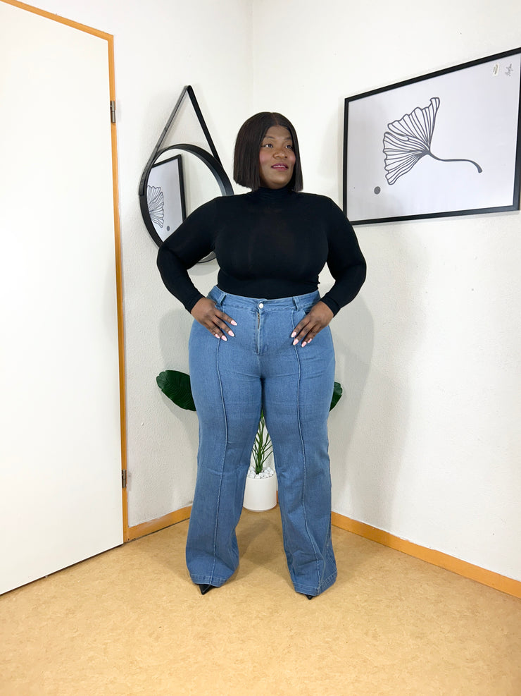 JEANS SCULPTÉS COURBES
COUTURE PLUS