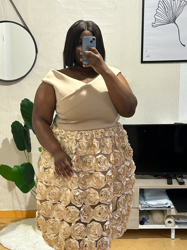 ROBES MIDI A ÉPAULES DÉNUDÉES