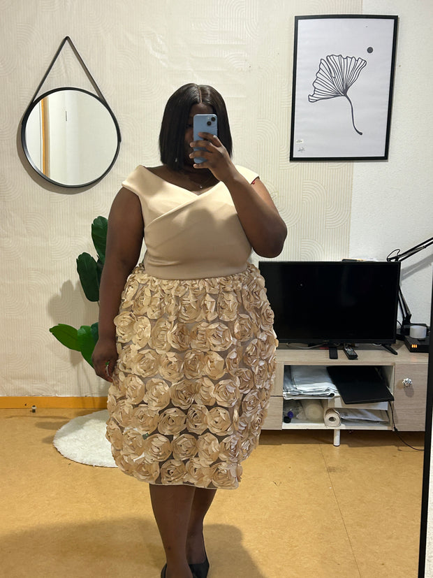 ROBES MIDI A ÉPAULES DÉNUDÉES